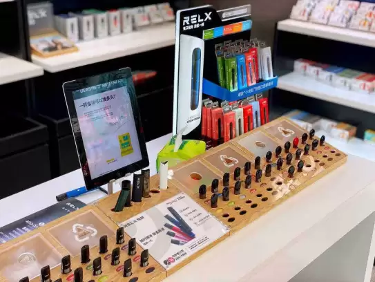 悦刻电子烟五代哪个颜色好看？